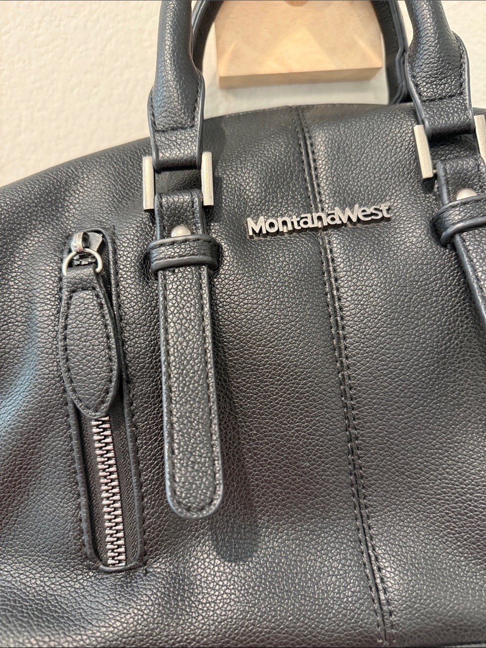 Montana West Black Pebbled Vegan Leather Messenger Satchel Great Condition